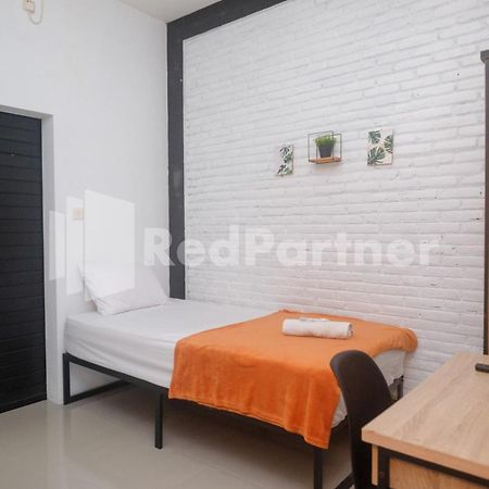 Rumah Daun Timoho Yogyakarta Redpartner المظهر الخارجي الصورة