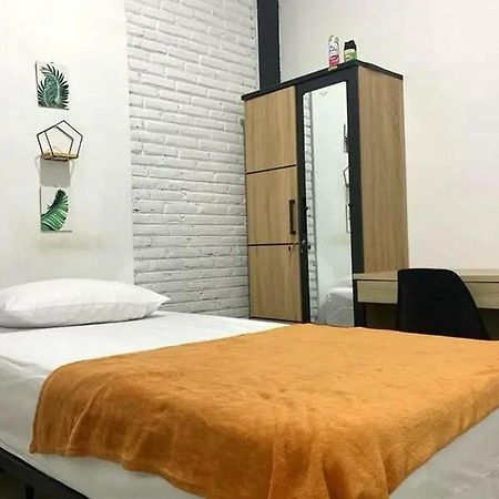 Rumah Daun Timoho Yogyakarta Redpartner المظهر الخارجي الصورة