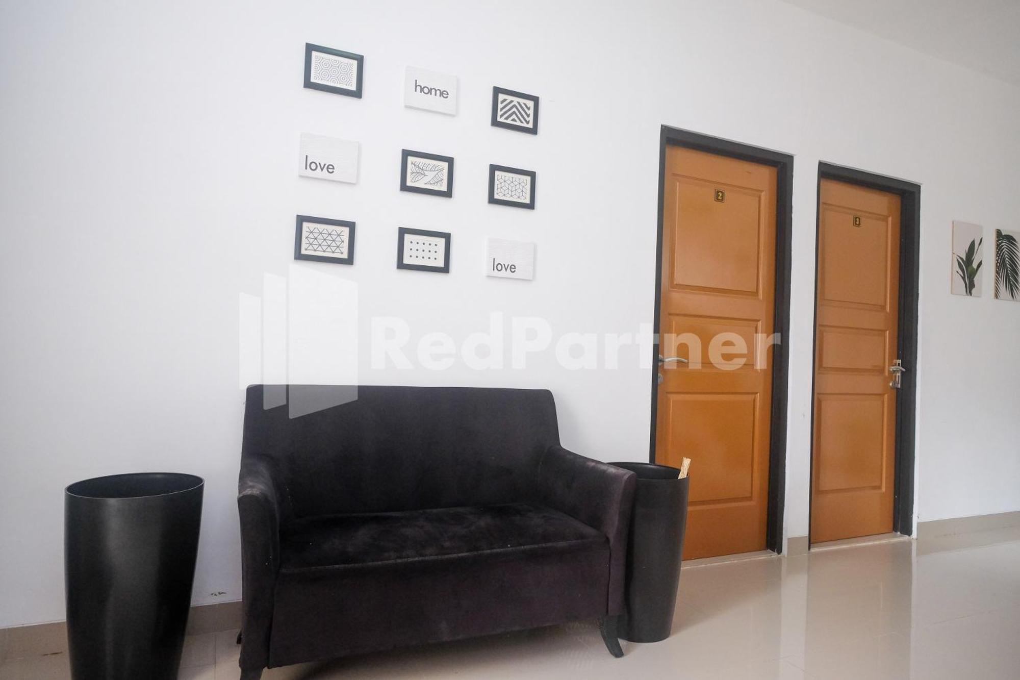 Rumah Daun Timoho Yogyakarta Redpartner المظهر الخارجي الصورة